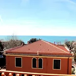 Casa Gerry Vista Mare Apartamento *