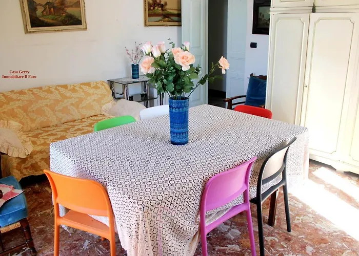 Casa Gerry Vista Mare 레반토