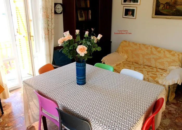 Casa Gerry Vista Mare 아파트 *