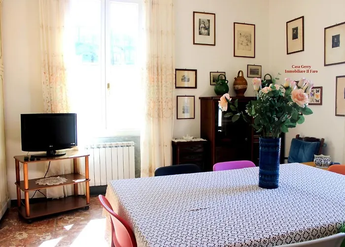 شقة Casa Gerry Vista Mare ليفانتو